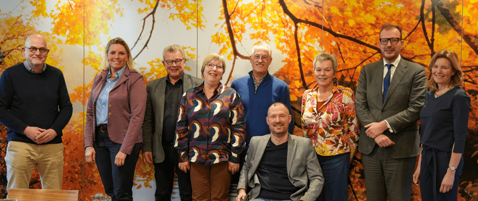 trotse ambassadeurs poseren voor de foto