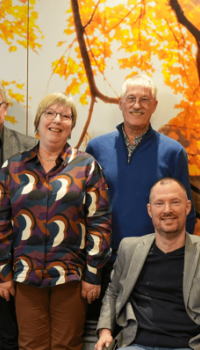 trotse ambassadeurs poseren voor de foto